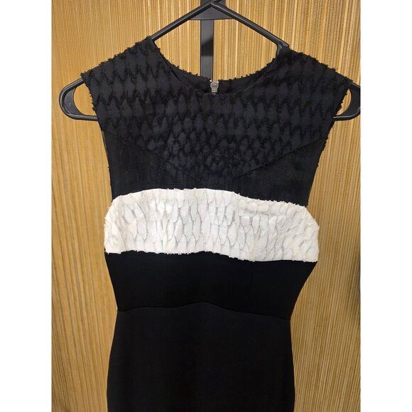 Alex Perry Black/White Midi Sheath Cocktail Dress Exposed Back Zipper Size 2 - Picture 2 of 7